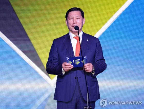 지난 9월 17일 서울 송파구 롯데호텔 월드에서 열린 2026 KBO 신인 드래프트에서 허구연 KBO 총재가 인사말을 하고 있다.@자료사진 연합뉴스