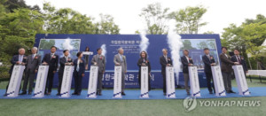 [임철순 칼럼] 국립한국문학관에 바란다 - 뉴스 썸네일 이미지