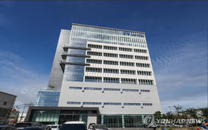 개미에 눈물·분노만 남긴 금양·KC홀딩스 '상폐'...한 푼도 못건질 위기 - 뉴스 썸네일 이미지