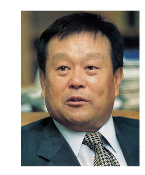 [김광현의 기업살롱] 여전히 기록적인 신안 박순석 회장의 계열저축은행... - 뉴스 썸네일 이미지